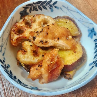 さつまいもとレンコンと鶏肉の甘辛炒め